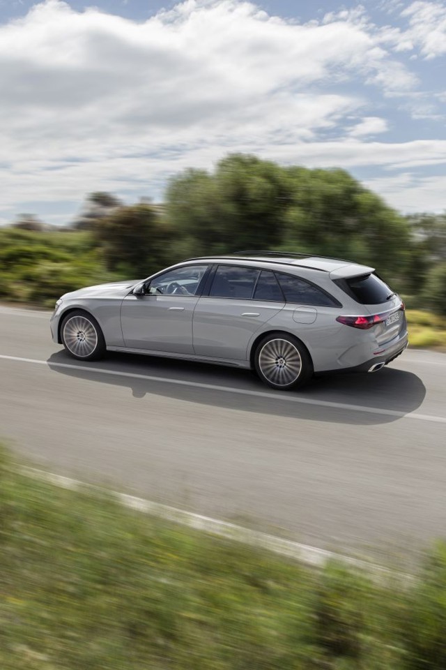Mercedes Benz E-Class T-Modell All-Terrain photo 8