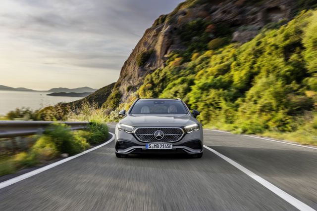 Mercedes Benz E-Class T-Modell All-Terrain photo 14