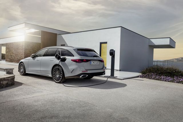 Mercedes Benz E-Class T-Modell All-Terrain photo 19