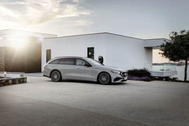 Mercedes Benz E-Class T-Modell All-Terrain photo 23