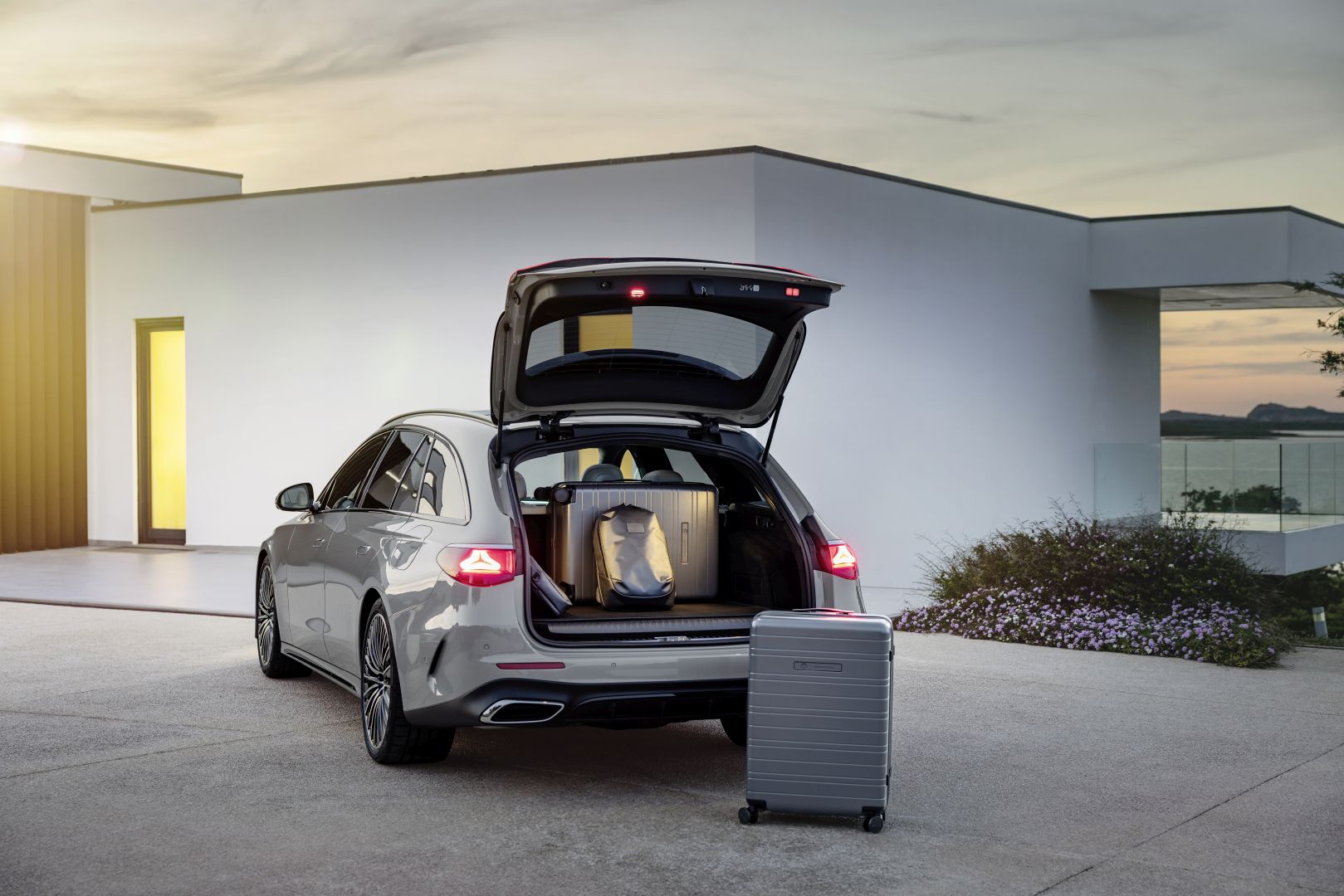 Mercedes Benz E-Class T-Modell All-Terrain photo 24