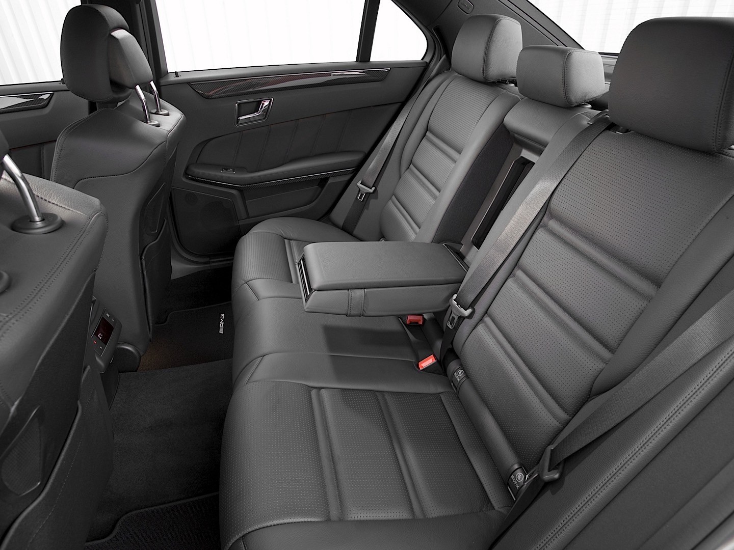 Mercedes Benz E-Klasse Amg photo 89