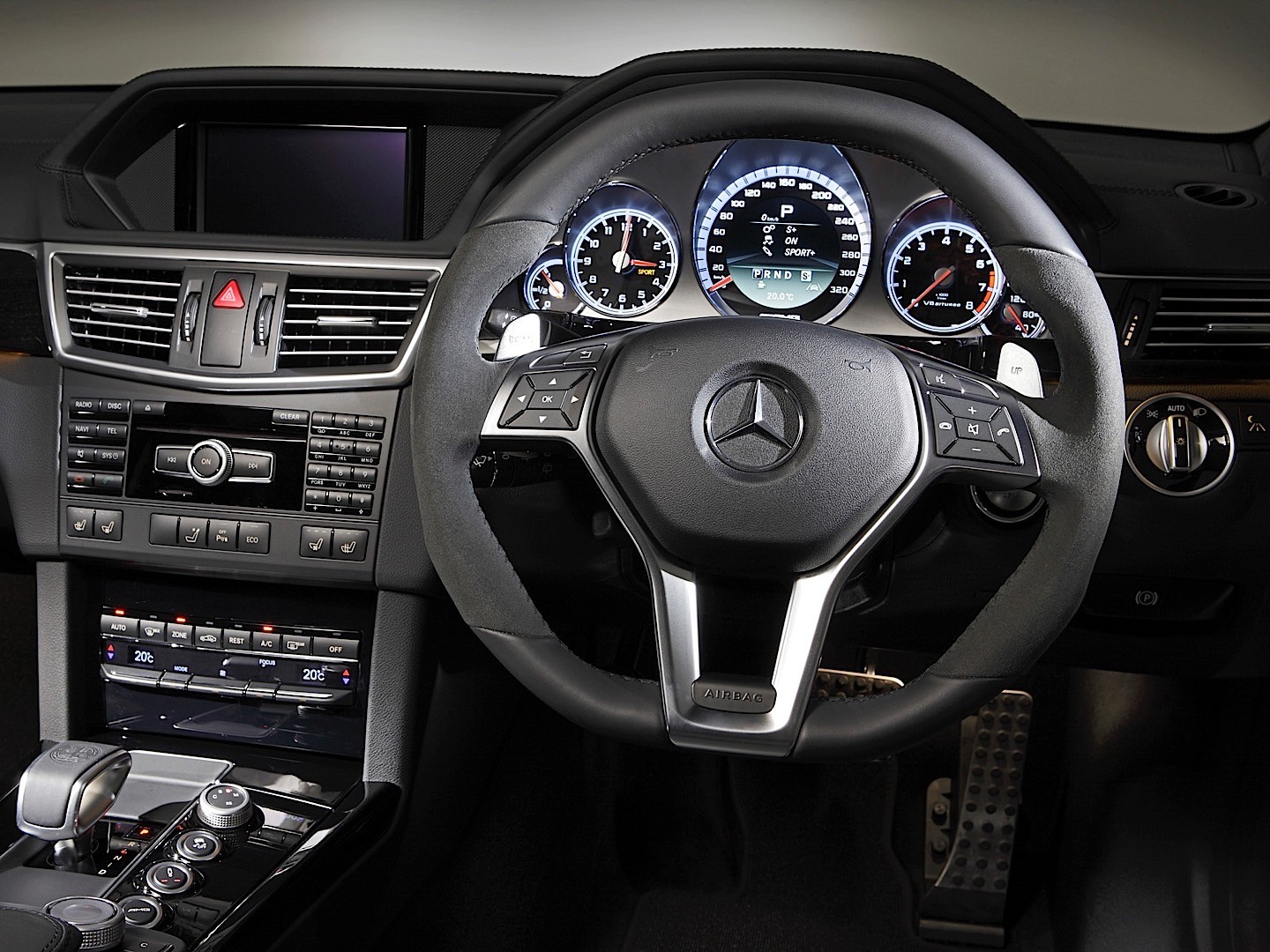 Mercedes Benz E-Klasse Amg photo 90