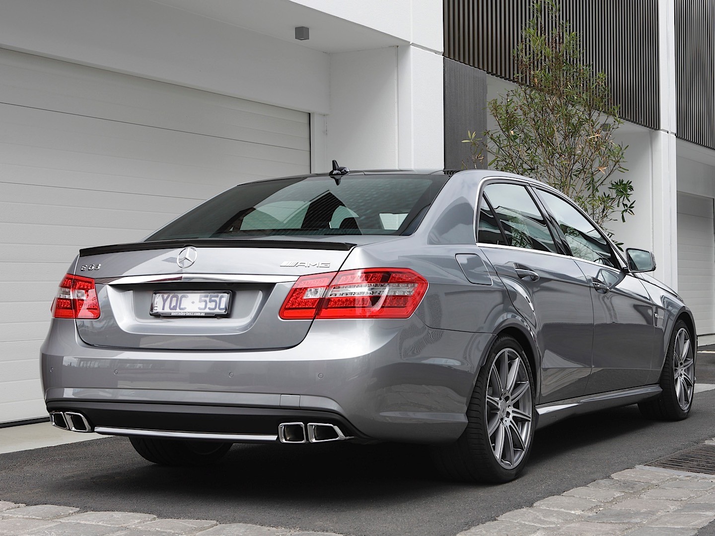 Mercedes Benz E-Klasse Amg photo 16