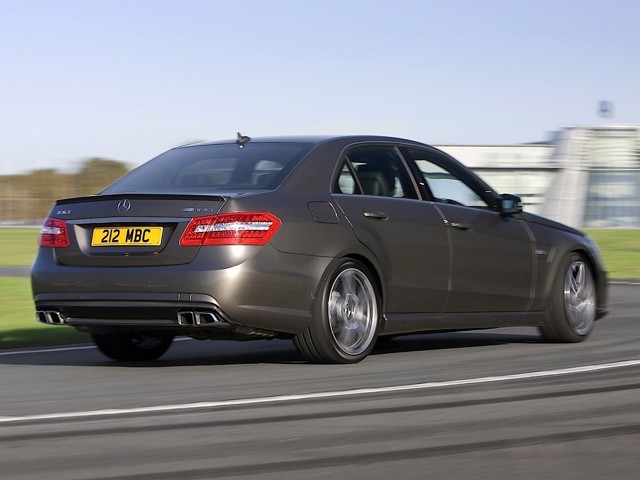 Mercedes Benz E-Klasse Amg photo 25