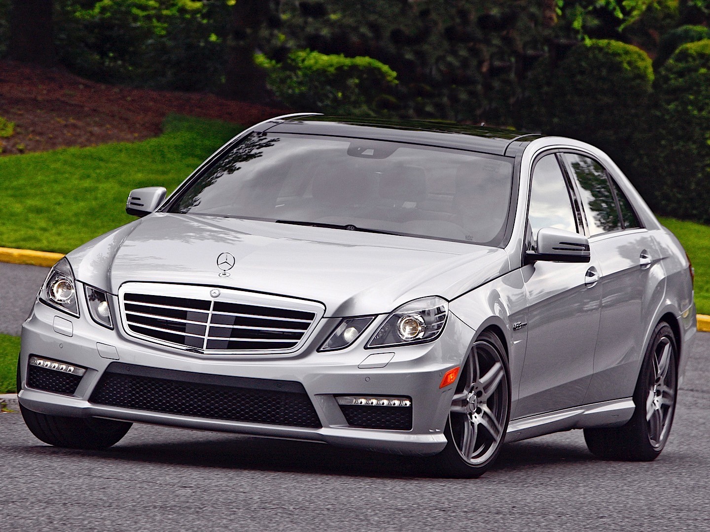 Mercedes Benz E-Klasse Amg photo 31