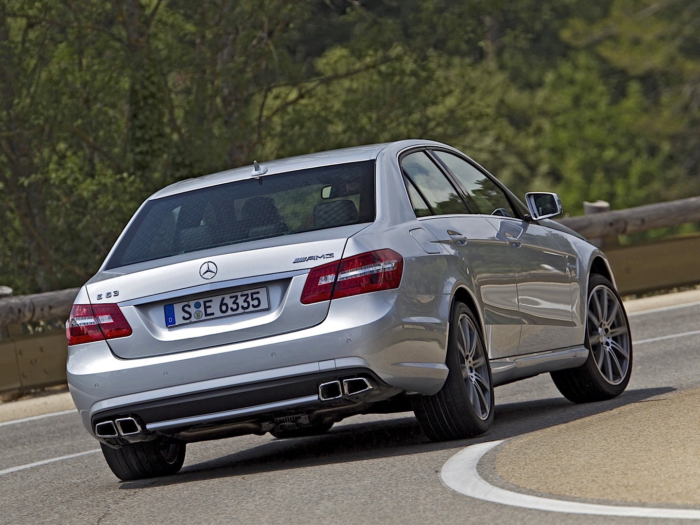 Mercedes Benz E-Klasse Amg photo 33