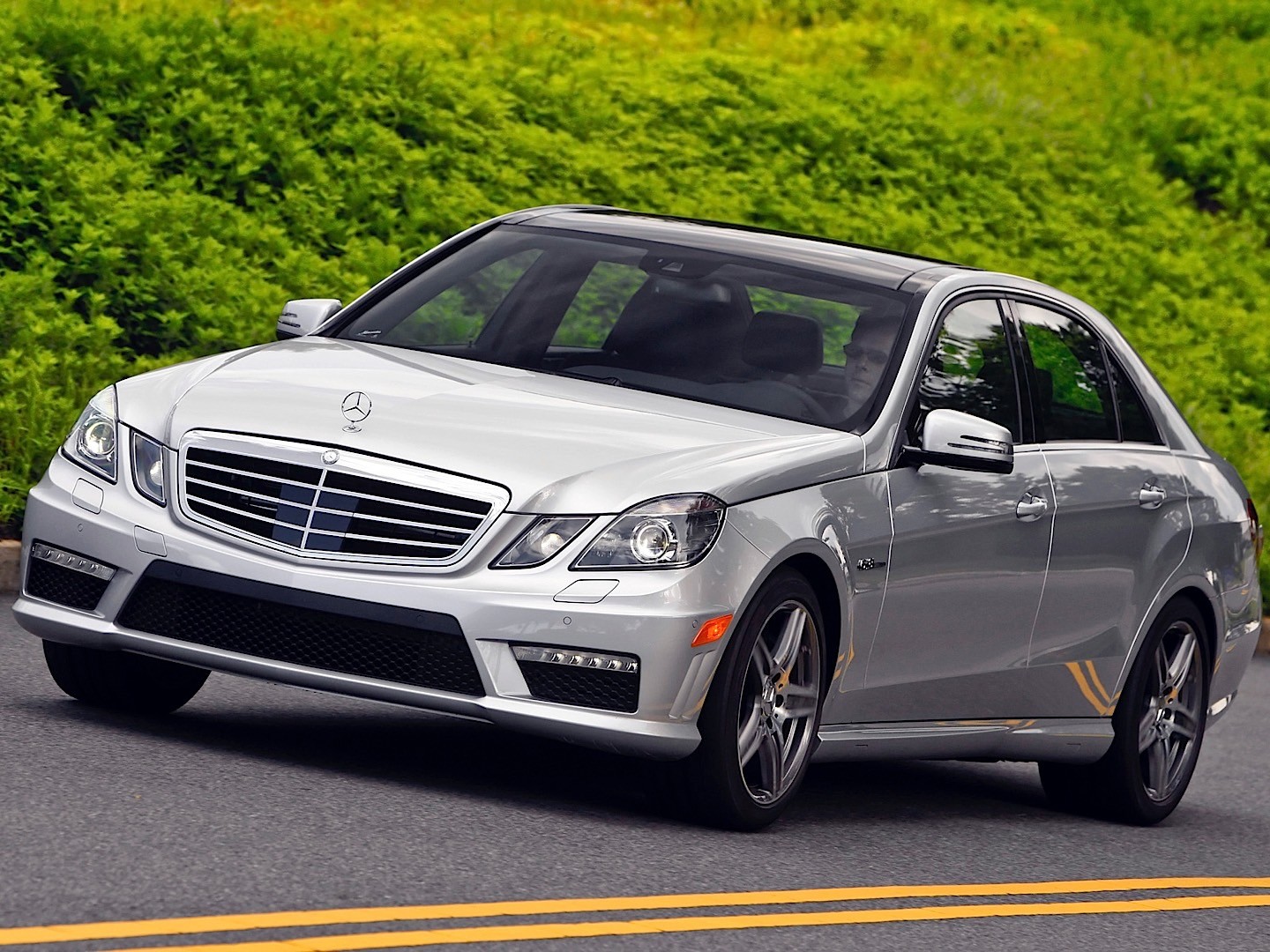 Mercedes Benz E-Klasse Amg photo 72