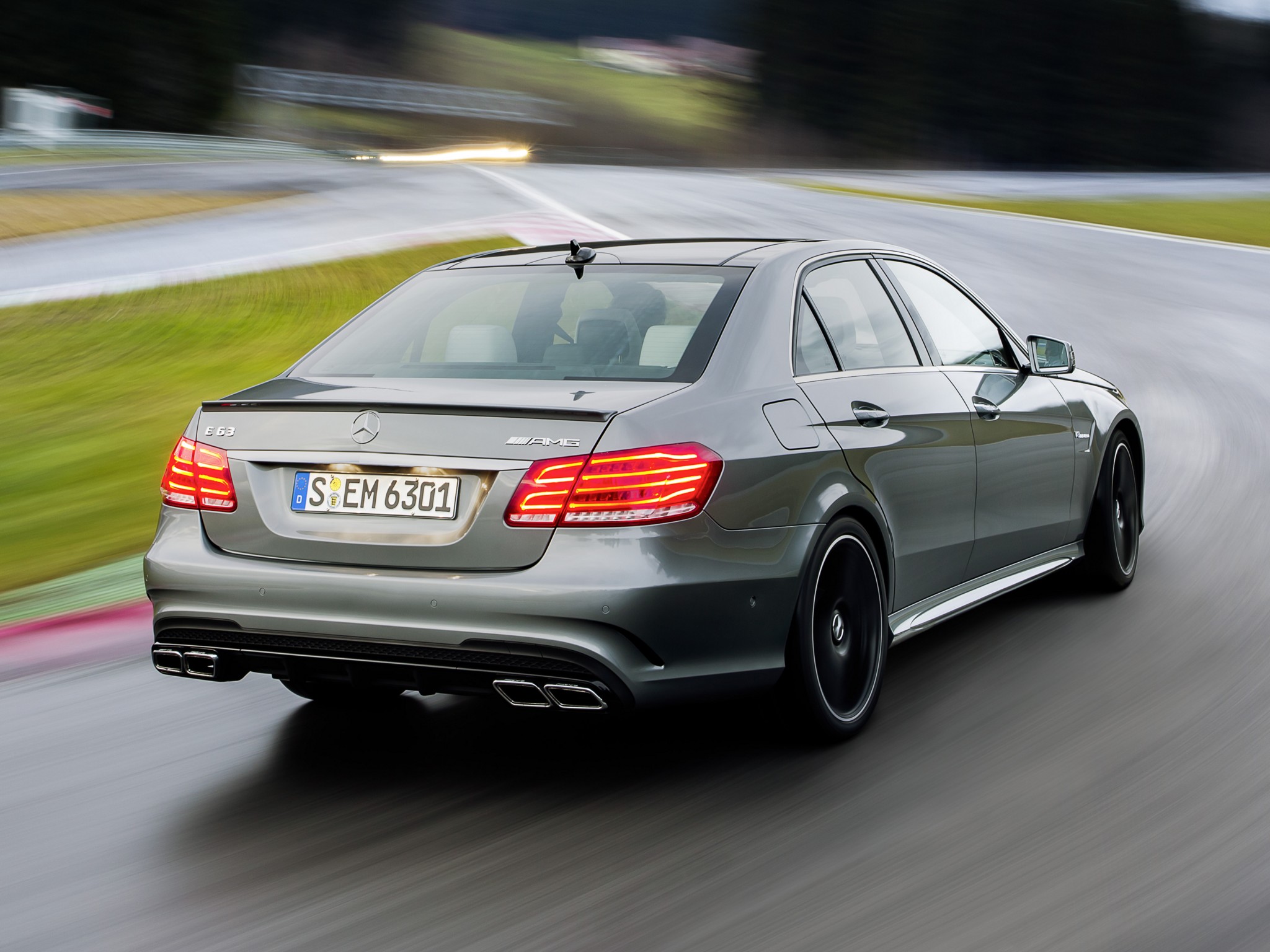 Mercedes Benz E-Klasse Amg photo 22