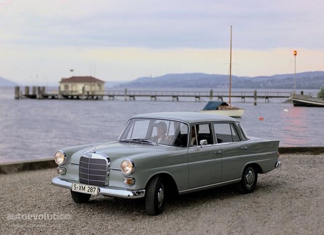 Mercedes Benz E-Klasse And Predecessors photo 6