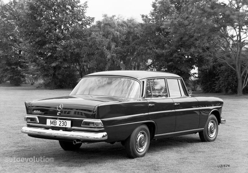 Mercedes Benz E-Klasse And Predecessors photo 10