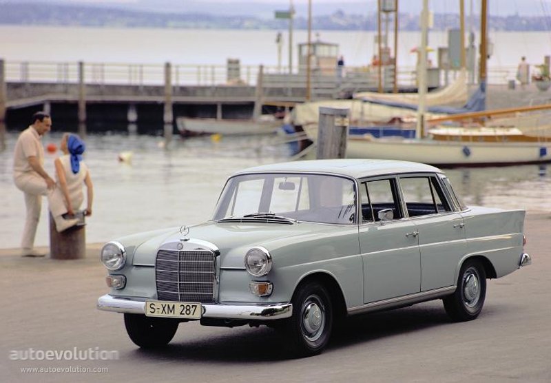Mercedes Benz E-Klasse And Predecessors photo 2