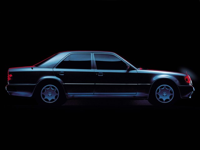 Mercedes Benz E-Klasse And Predecessors photo 15
