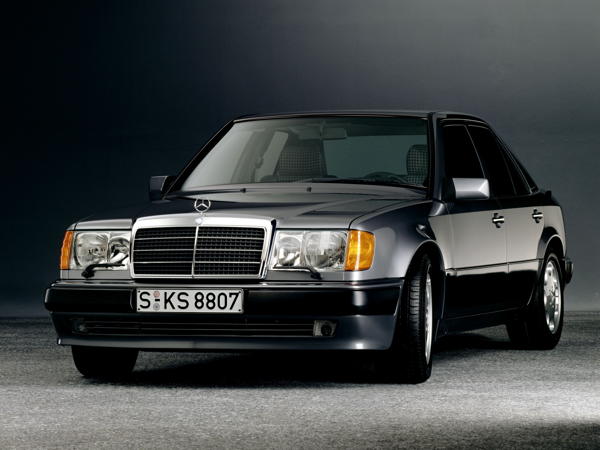 Mercedes Benz E-Klasse And Predecessors photo 18