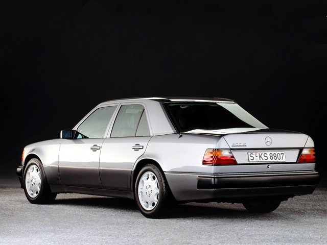 Mercedes Benz E-Klasse And Predecessors photo 19