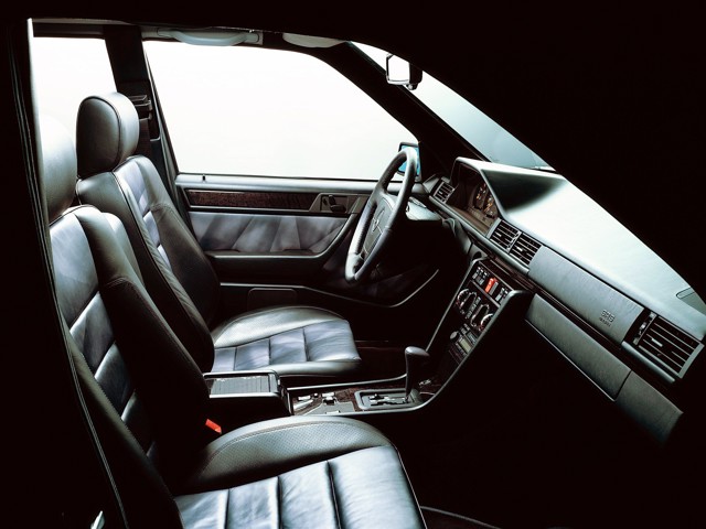 Mercedes Benz E-Klasse And Predecessors photo 23