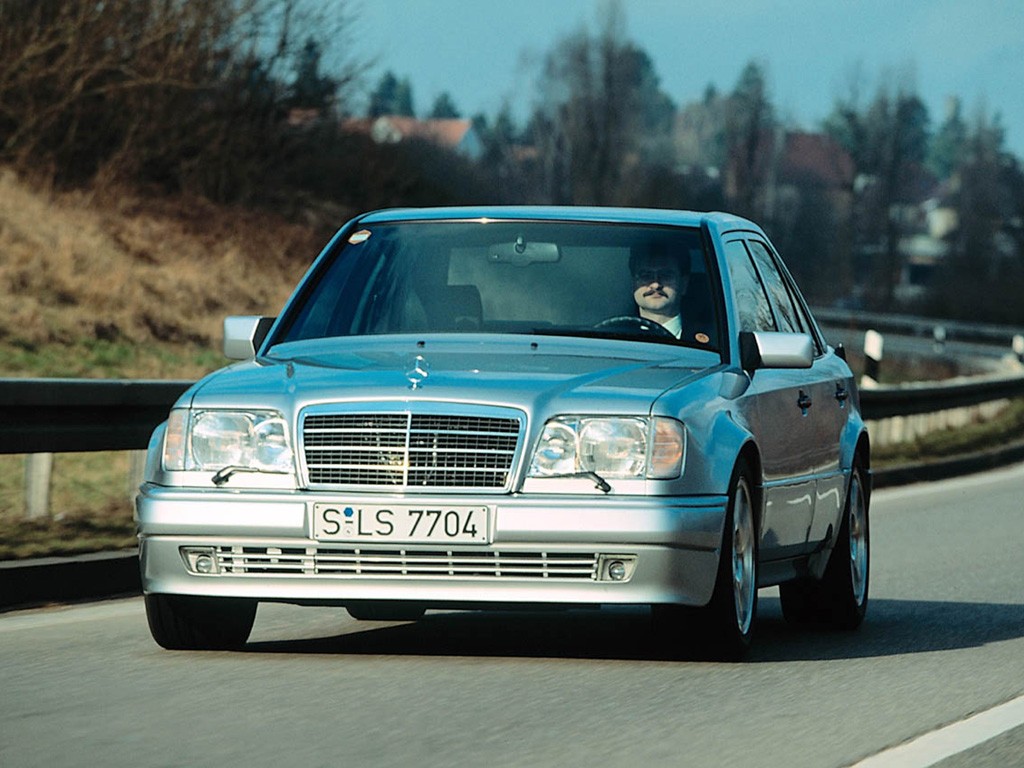 Mercedes Benz E-Klasse And Predecessors photo 8