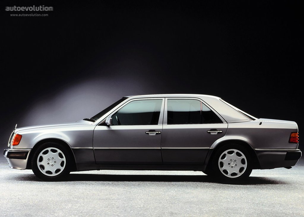 Mercedes Benz E-Klasse And Predecessors photo 2