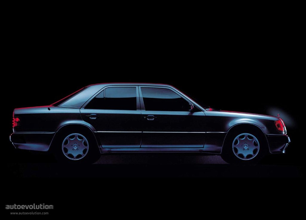 Mercedes Benz E-Klasse And Predecessors photo 4