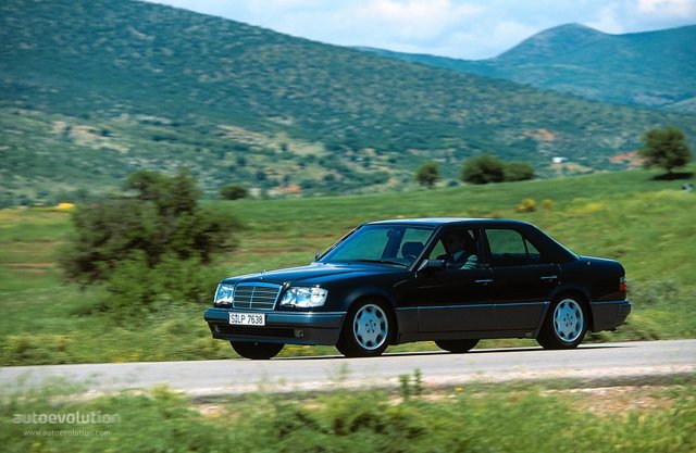 Mercedes Benz E-Klasse And Predecessors photo 4