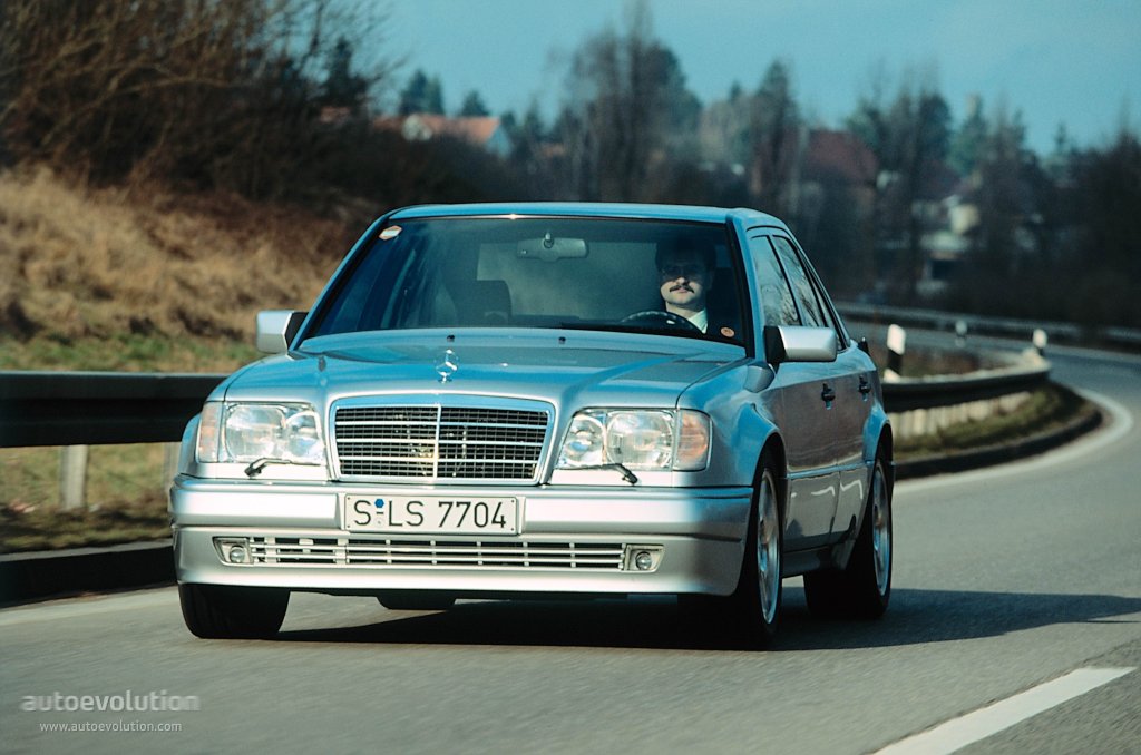 Mercedes Benz E-Klasse And Predecessors photo 5