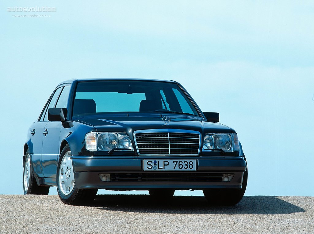 Mercedes Benz E-Klasse And Predecessors photo 6