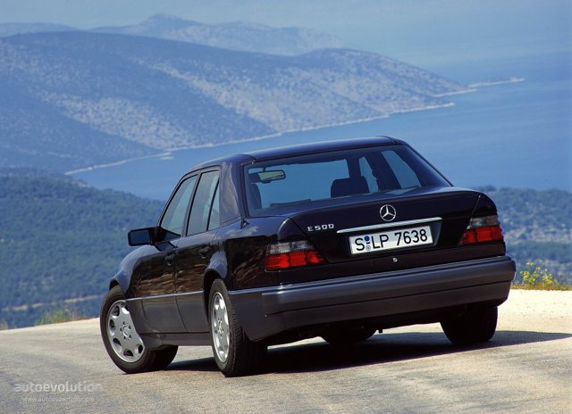 Mercedes Benz E-Klasse And Predecessors photo 8