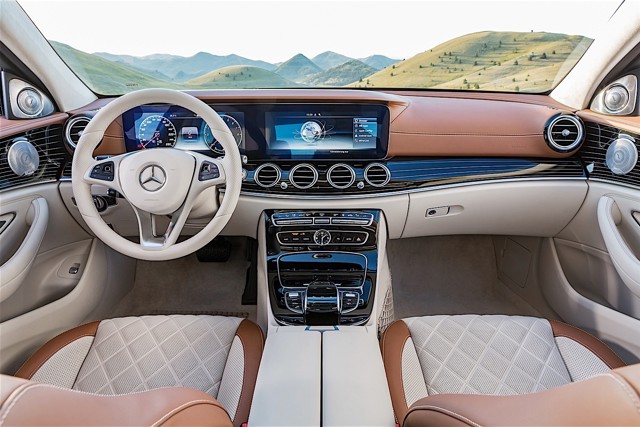 Mercedes Benz E-Klasse And Predecessors photo 45