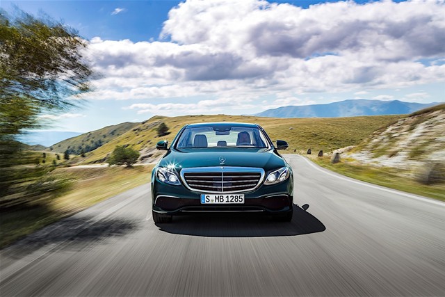 Mercedes Benz E-Klasse And Predecessors photo 7