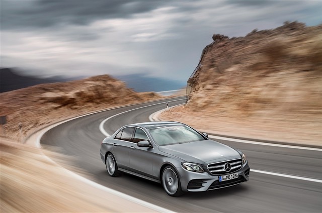 Mercedes Benz E-Klasse And Predecessors photo 10