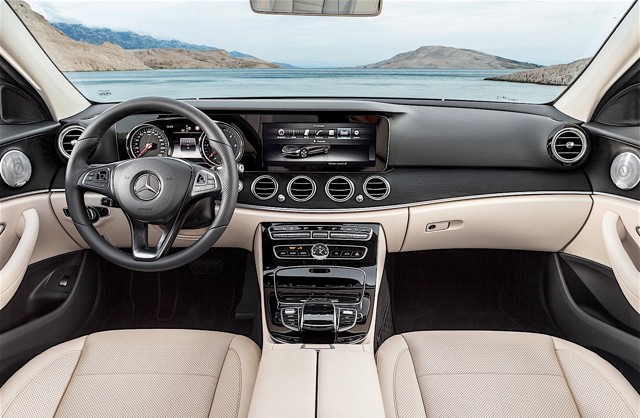 Mercedes Benz E-Klasse And Predecessors photo 46