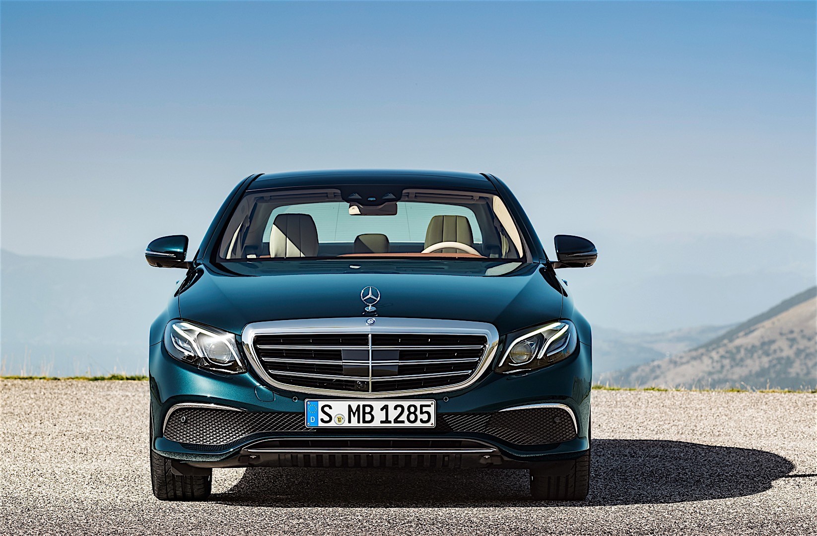 Mercedes Benz E-Klasse And Predecessors photo 11