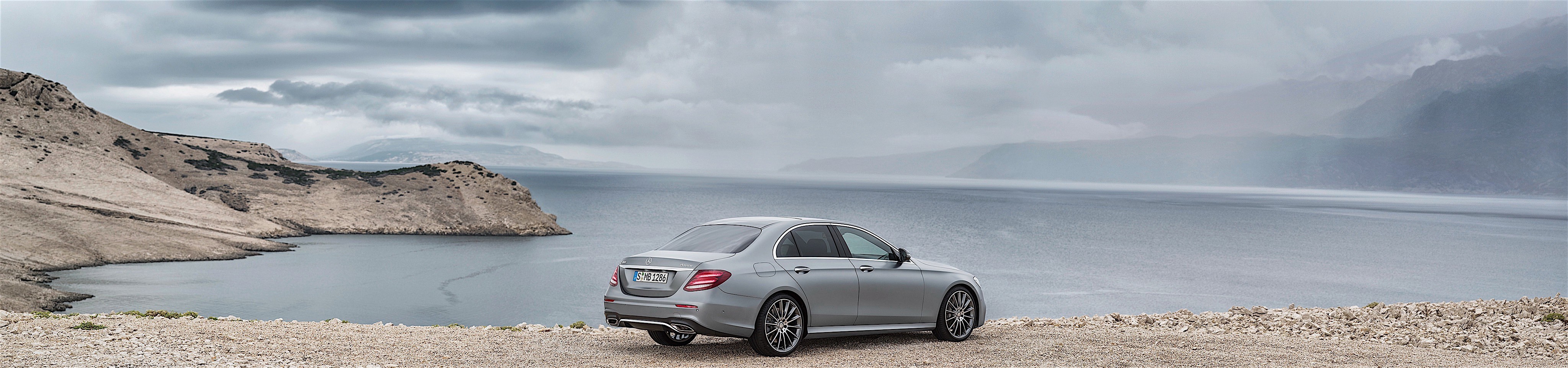 Mercedes Benz E-Klasse And Predecessors photo 13