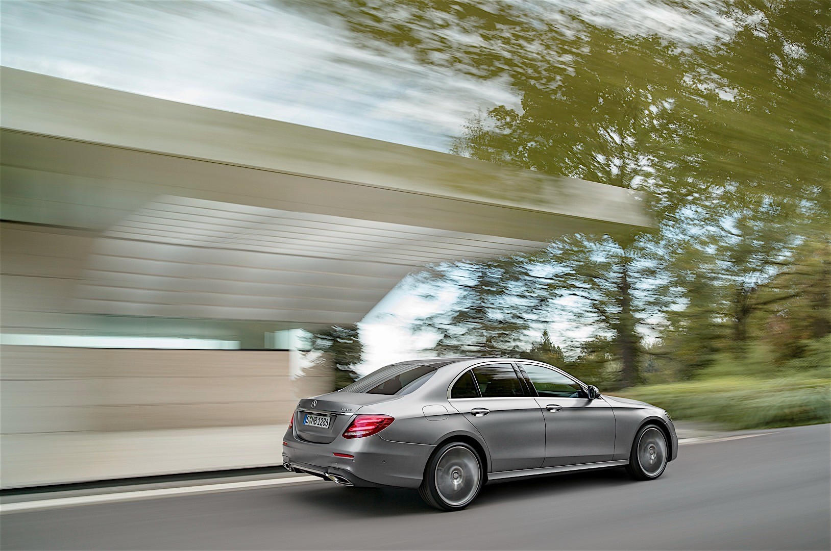 Mercedes Benz E-Klasse And Predecessors photo 18