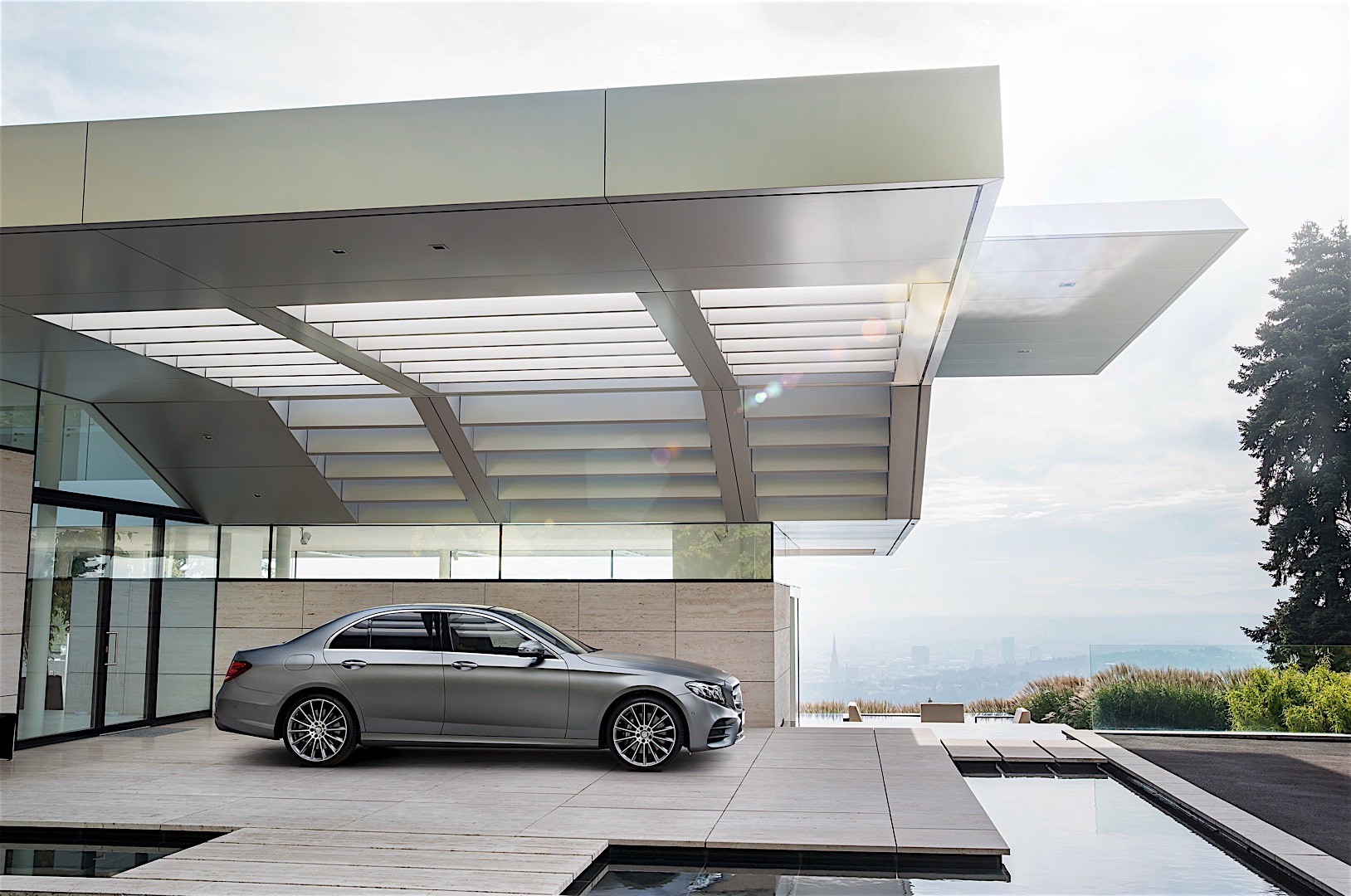 Mercedes Benz E-Klasse And Predecessors photo 20