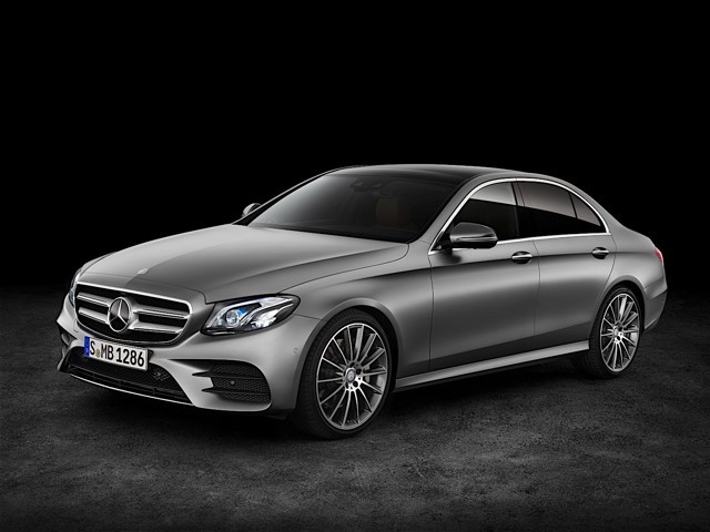 Mercedes Benz E-Klasse And Predecessors photo 22