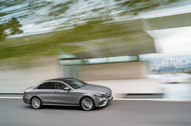 Mercedes Benz E-Klasse And Predecessors photo 23