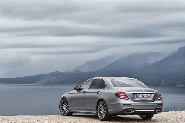 Mercedes Benz E-Klasse And Predecessors photo 29