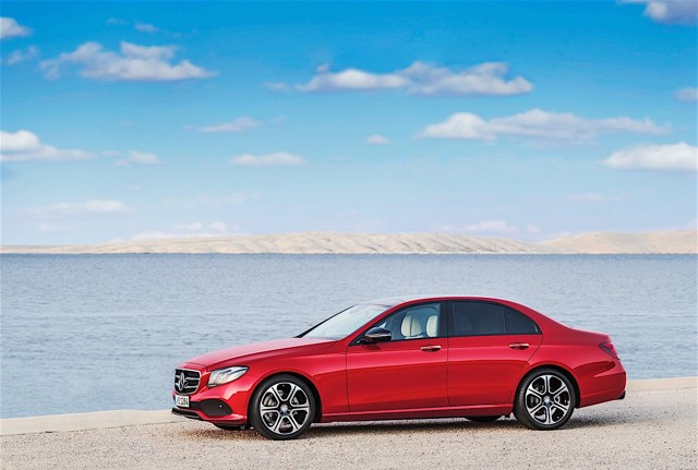 Mercedes Benz E-Klasse And Predecessors photo 33