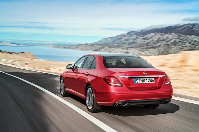 Mercedes Benz E-Klasse And Predecessors photo 36