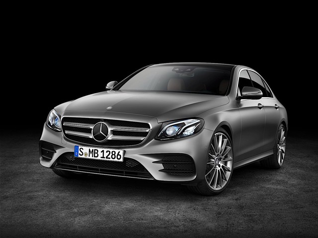 Mercedes Benz E-Klasse And Predecessors photo 40