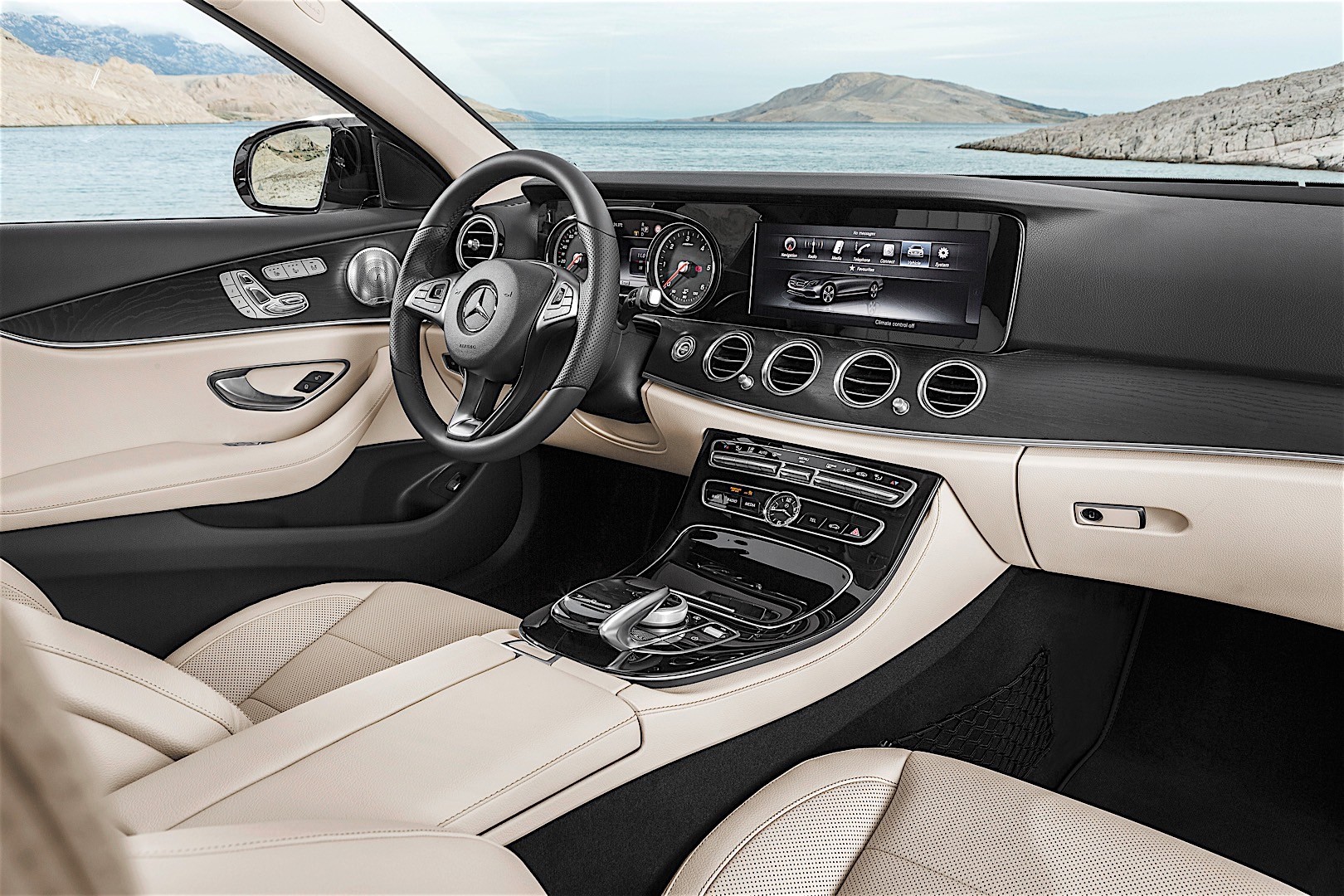 Mercedes Benz E-Klasse And Predecessors photo 50