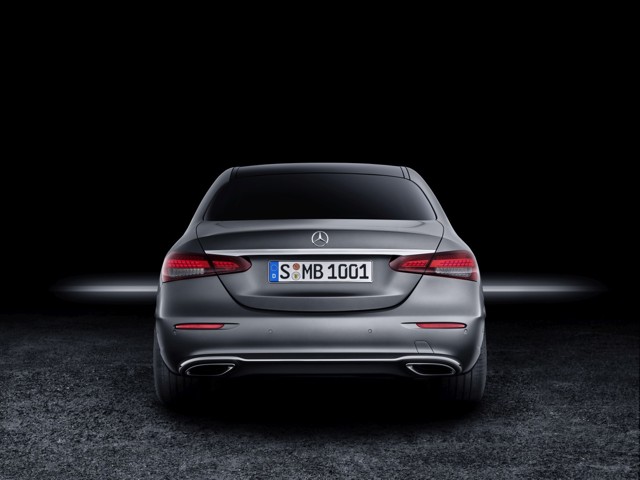Mercedes Benz E-Klasse And Predecessors photo 11