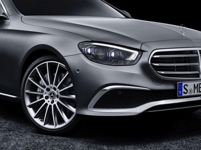 Mercedes Benz E-Klasse And Predecessors photo 14