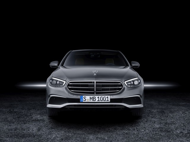 Mercedes Benz E-Klasse And Predecessors photo 15