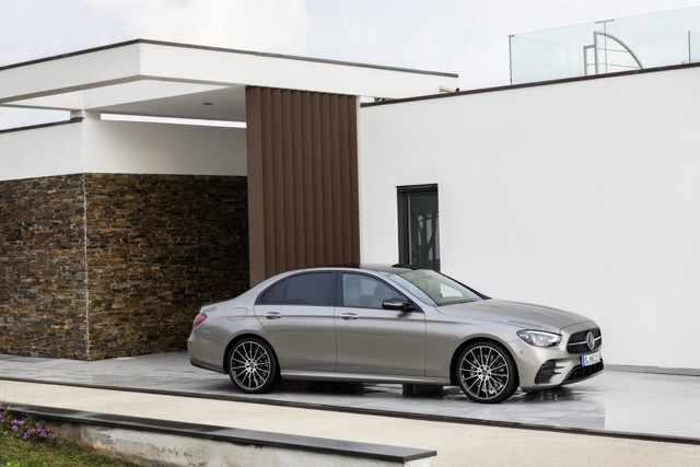 Mercedes Benz E-Klasse And Predecessors photo 22