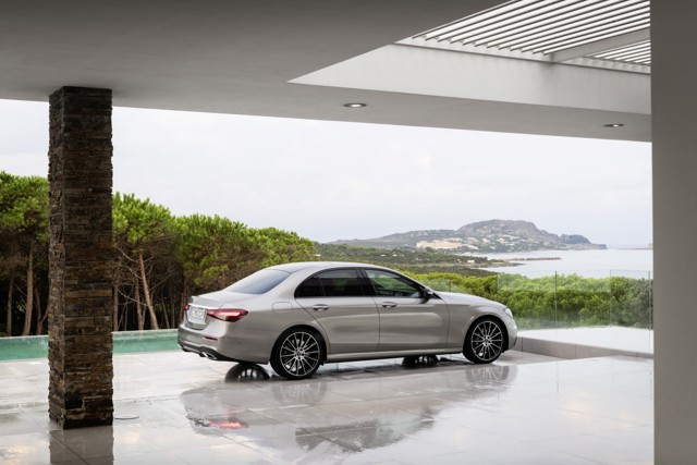 Mercedes Benz E-Klasse And Predecessors photo 24
