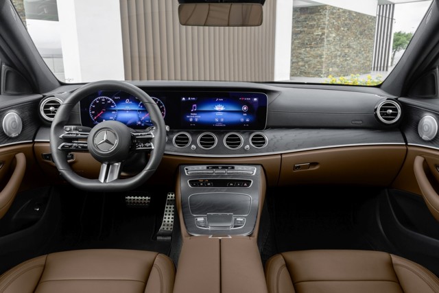 Mercedes Benz E-Klasse And Predecessors photo 45