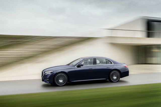 Mercedes Benz E-Klasse And Predecessors photo 9