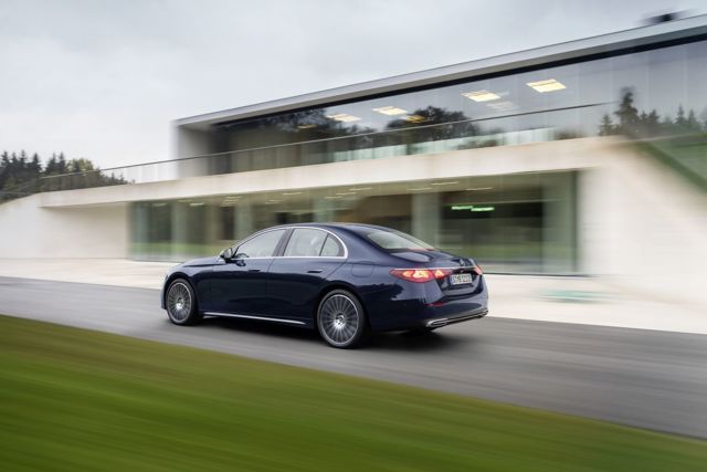 Mercedes Benz E-Klasse And Predecessors photo 10